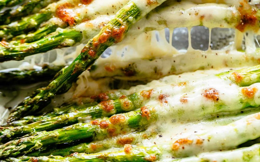 Cheesy Garlic Roasted Asparagus